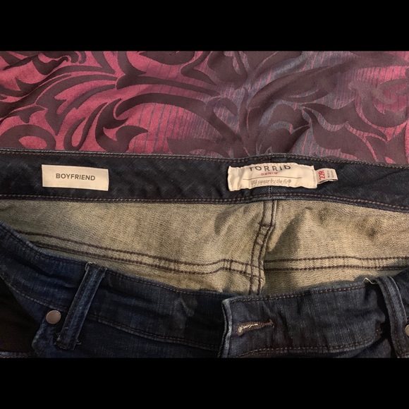 Torrid boyfriend jeans - Picture 1 of 3